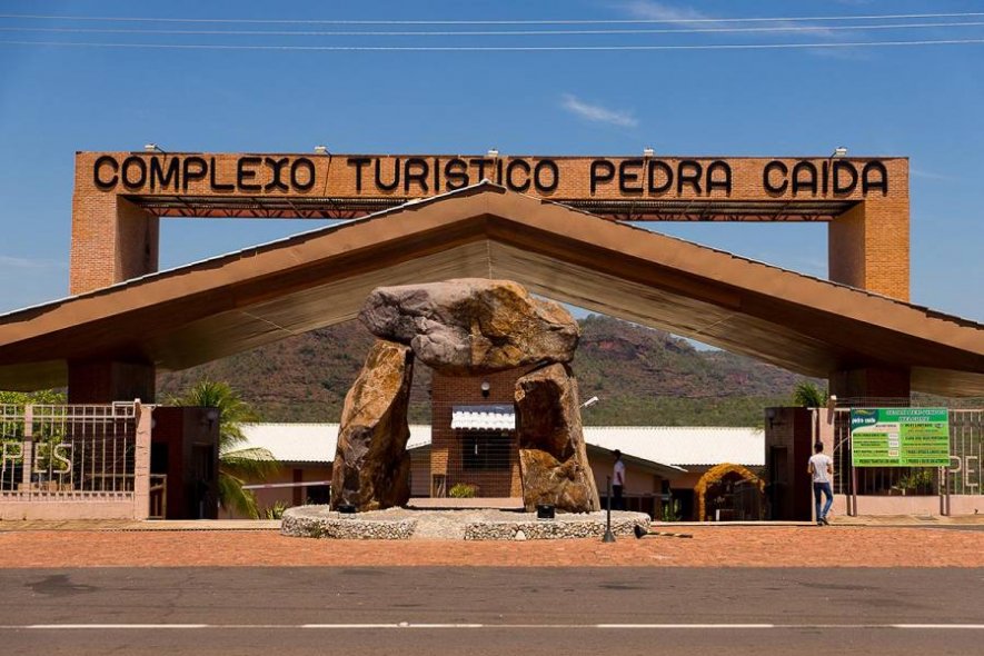 Complexo Turístico Pedra Caida